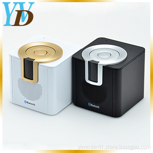 Hands-Free Wireless FM Mini Sports Stereo Bluetooth Speakers (YWD-Y26)